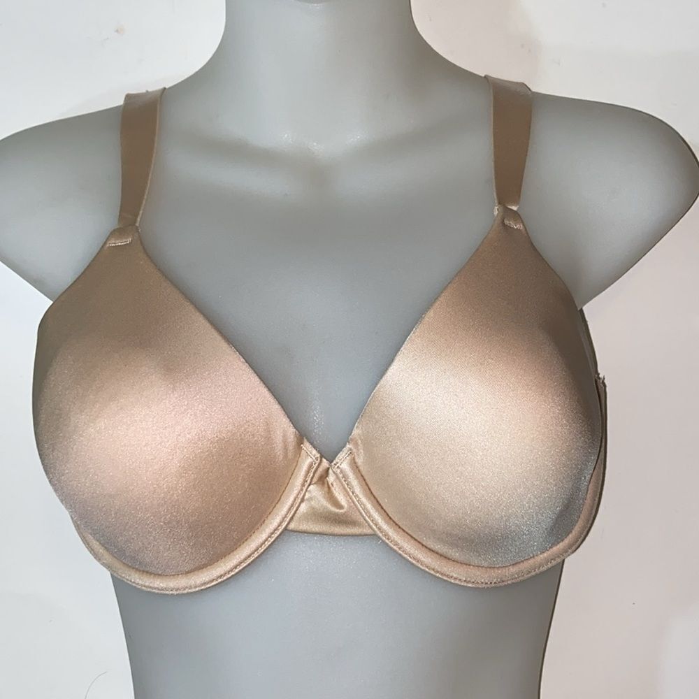 Barely There Tan Seamless Bra with Molded Cups Size M